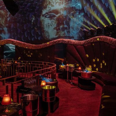 The seating area in Club Chinois